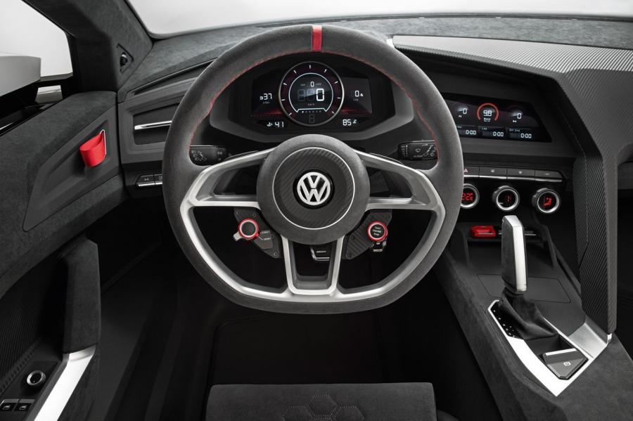  Volkswagen Golf Design Vision GTi 2013 года  (фото 12 из 25)
